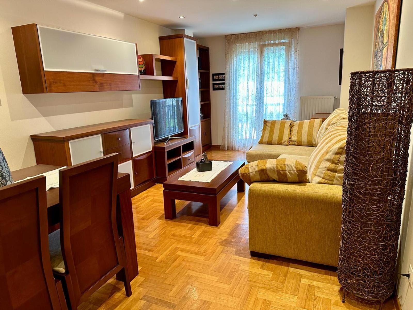 Mirandoalsueve Apartment Colunga Exterior photo